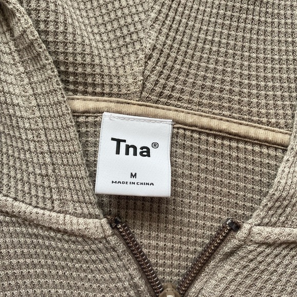 TNA Cropped Flowy Waffle Zip Up - Picture 3 of 3